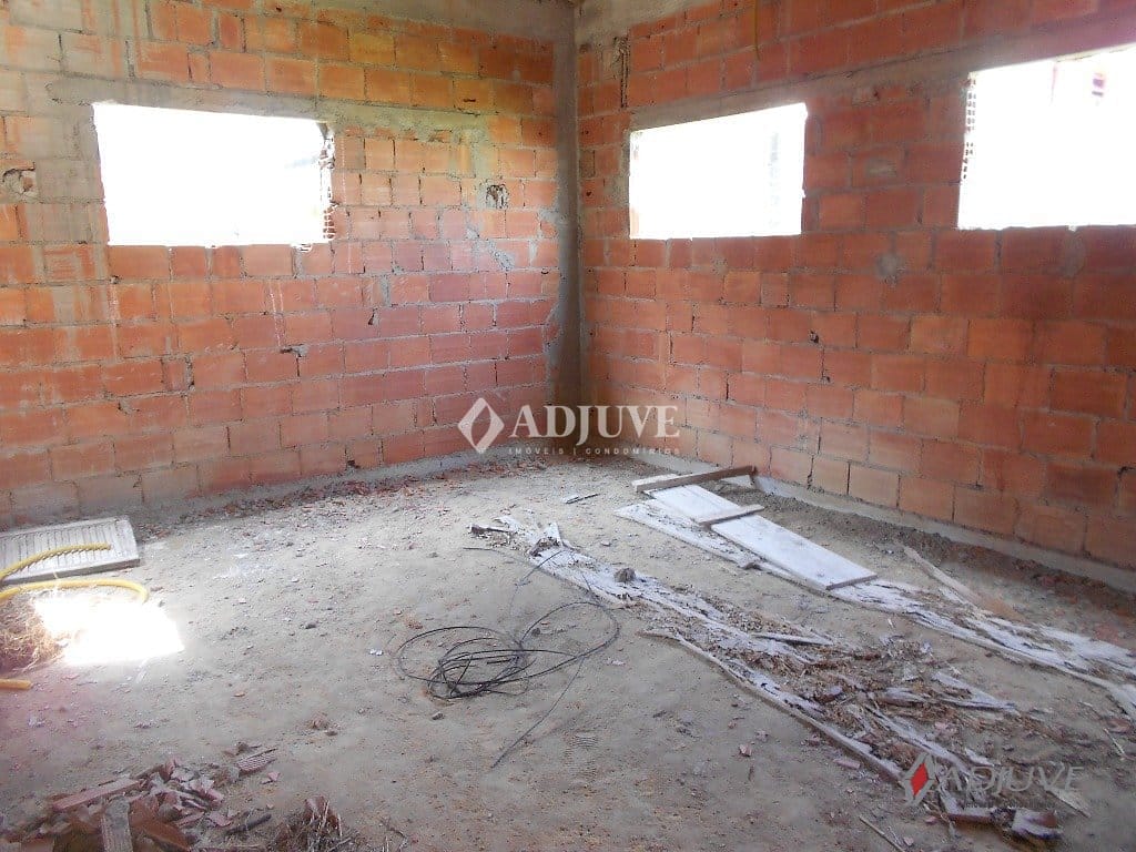 Casa à venda com 4 quartos, 200m² - Foto 29
