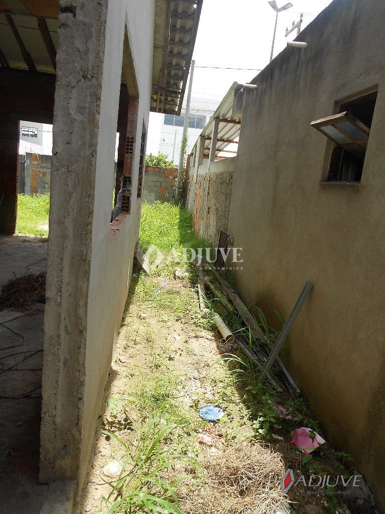 Casa à venda com 4 quartos, 200m² - Foto 43