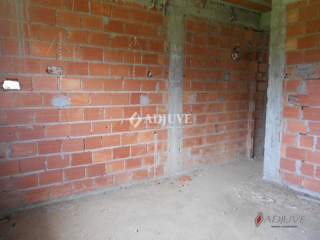 Casa à venda com 4 quartos, 200m² - Foto 37