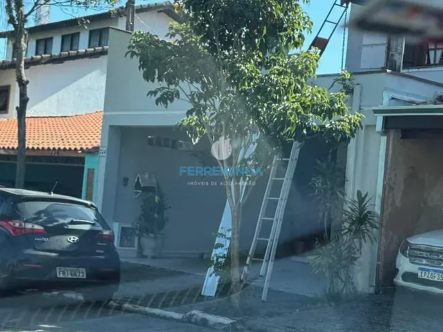 Casa 4 quartos e 2 banheiros, à venda, no bairro Urbanova em São José dos Campos