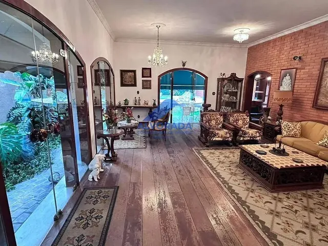 Casa com 10m² 5 quartos e 5 banheiros, à venda ou para alugar, no bairro Condomínio Bosque Imperial em São José Dos Campos