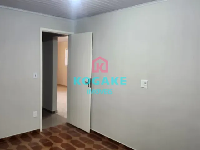 Casa para alugar, no bairro Jardim Satélite em São José dos Campos