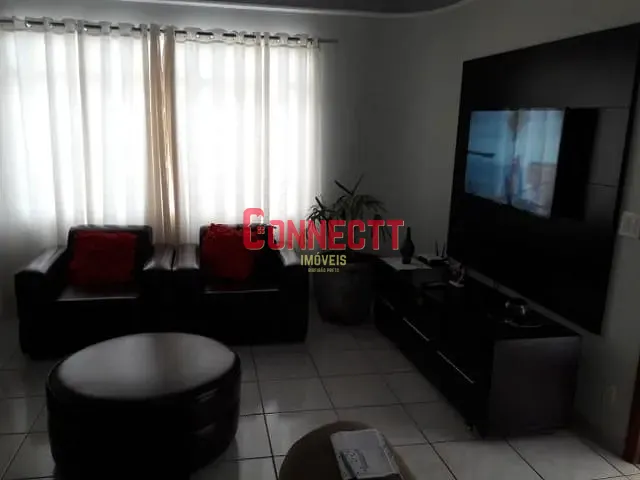 Casa com 300m² 3 quartos e 4 banheiros, à venda, no bairro Parque Industrial Lagoinha em Ribeirão Preto