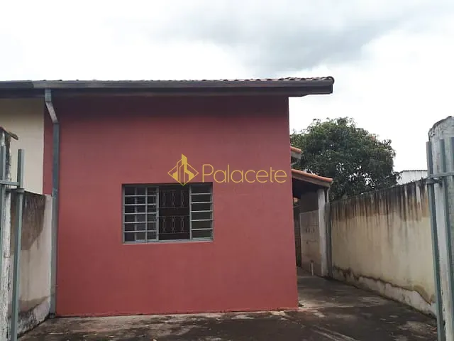 Casa com 210m² 2 quartos e 1 banheiro, à venda, no bairro Vila São João em Pindamonhangaba