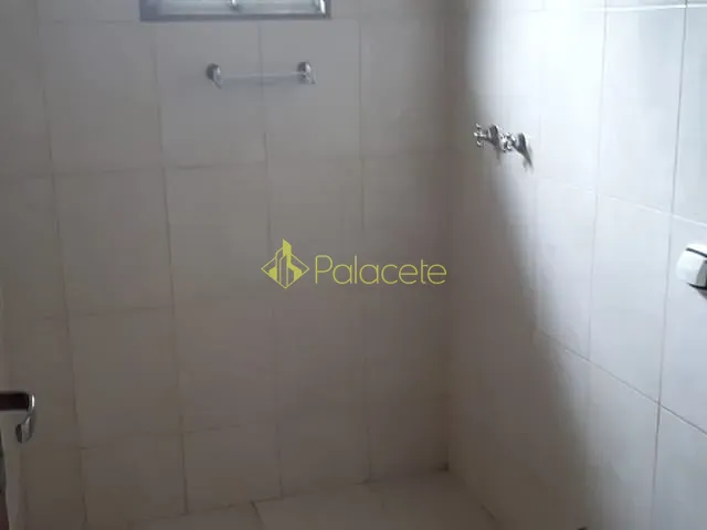 Casa com 210m² 2 quartos e 1 banheiro, à venda, no bairro Vila São João em Pindamonhangaba