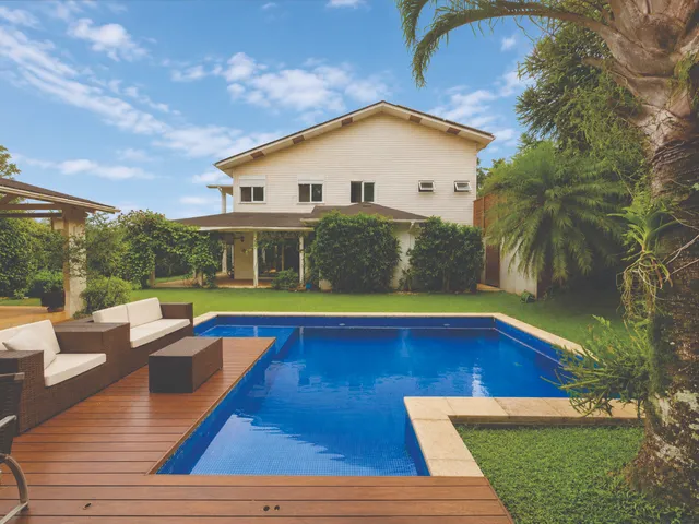 Casa com 761m² 4 quartos e 6 banheiros, à venda, no bairro Jardim das Paineiras em Cotia