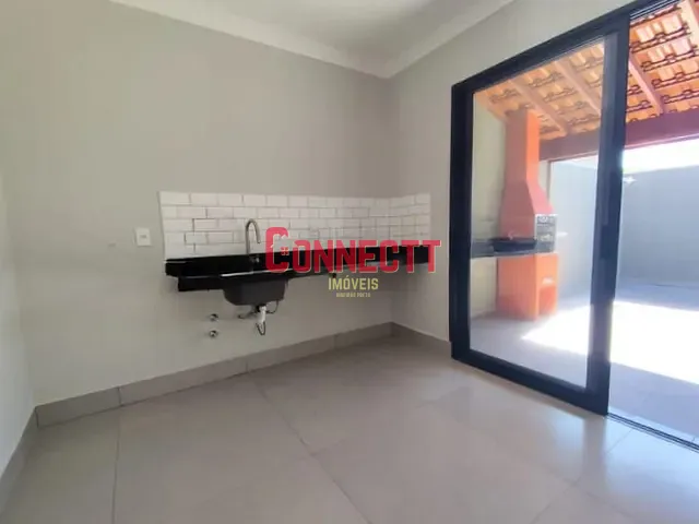 Casa com 251m² 3 quartos e 1 banheiro, à venda, no bairro Bonfim Paulista em Ribeirão Preto