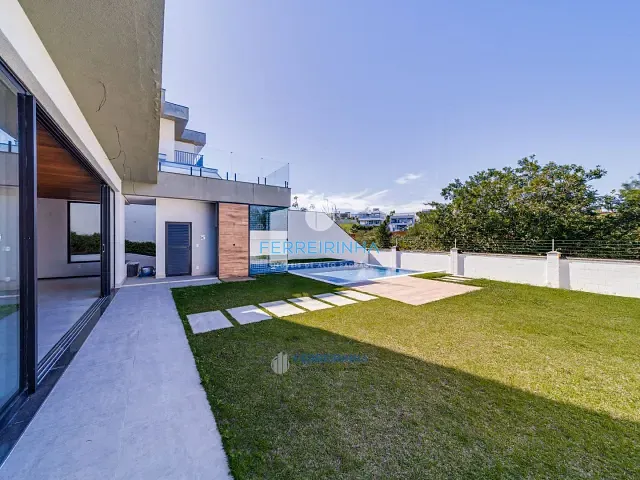 Casa com 480m² 4 quartos e 6 banheiros, à venda ou para alugar, no bairro Condomínio Residencial Alphaville I em São José dos Campos