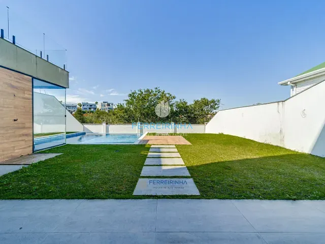 Casa com 480m² 4 quartos e 6 banheiros, à venda ou para alugar, no bairro Condomínio Residencial Alphaville I em São José dos Campos