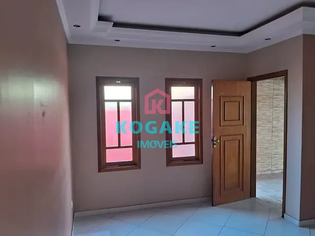 Casa 2 quartos e 1 banheiro, à venda, no bairro Jardim Oriente em São José dos Campos