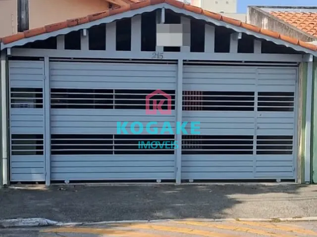 Casa 2 quartos e 1 banheiro, à venda, no bairro Jardim Oriente em São José dos Campos