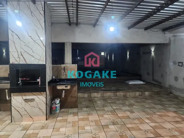 Casa com 280m² 2 quartos e 2 banheiros, à venda, no bairro Jardim Leblon em Jacareí