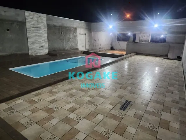 Casa com 280m² 2 quartos e 2 banheiros, à venda, no bairro Jardim Leblon em Jacareí