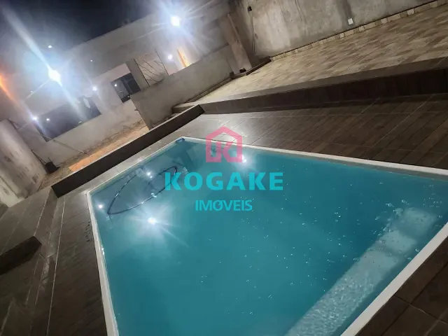 Casa com 280m² 2 quartos e 2 banheiros, à venda, no bairro Jardim Leblon em Jacareí