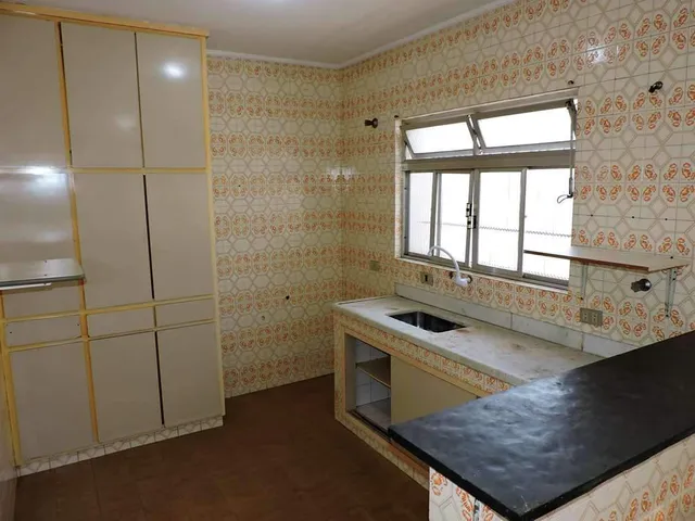 Casa com 267m² 3 quartos e 3 banheiros, para alugar, no bairro Jardim da Glória em Cotia