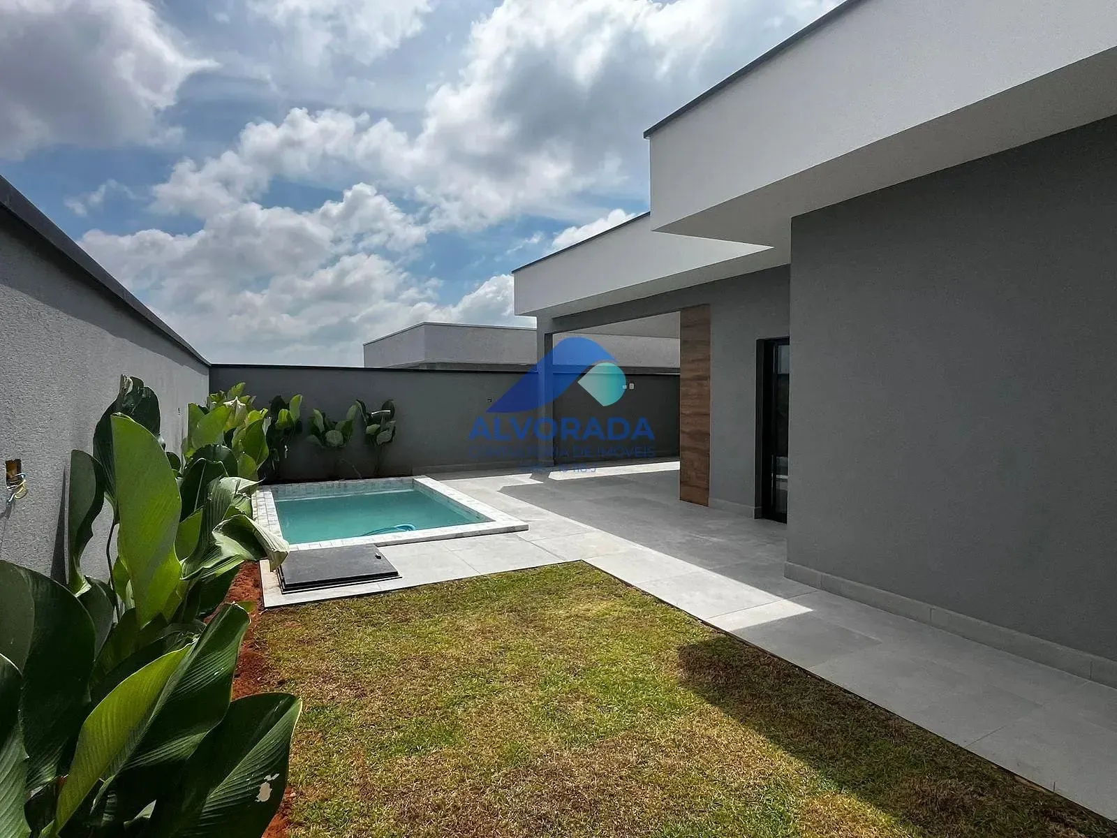 Casa, 3 quartos, 180 m² - Foto 1