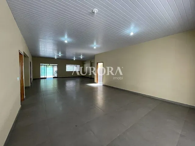 Casa com 482m² 2 quartos e 2 banheiros, para alugar, no bairro Bancários em Londrina