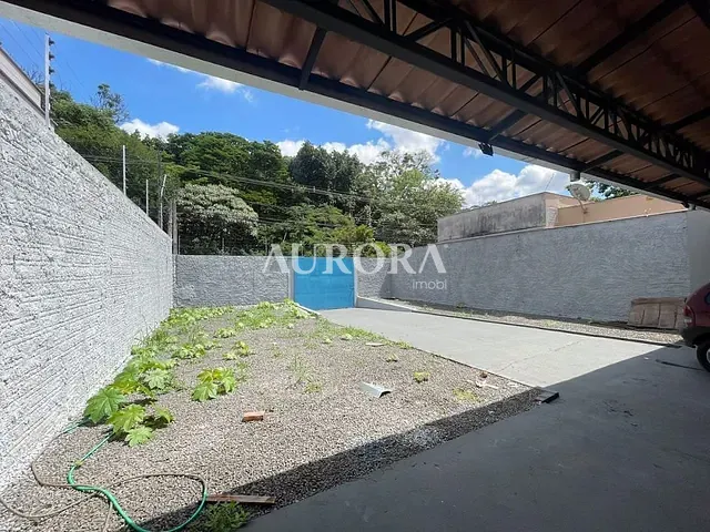 Casa com 482m² 2 quartos e 2 banheiros, para alugar, no bairro Bancários em Londrina