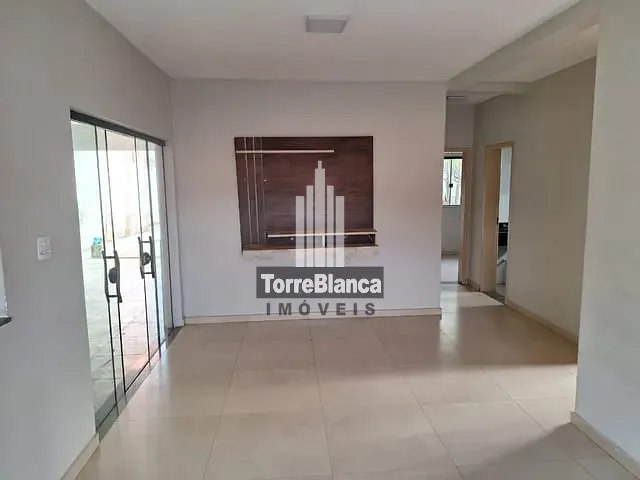 Casa com 576m² 4 quartos e 2 banheiros, à venda, no bairro Boa Vista em Ponta Grossa