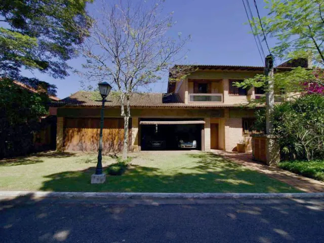 Casa com 1351m² 7 quartos e 9 banheiros, à venda, no bairro Residencial Morada dos Pássaros-Aldeia da Serra em Barueri