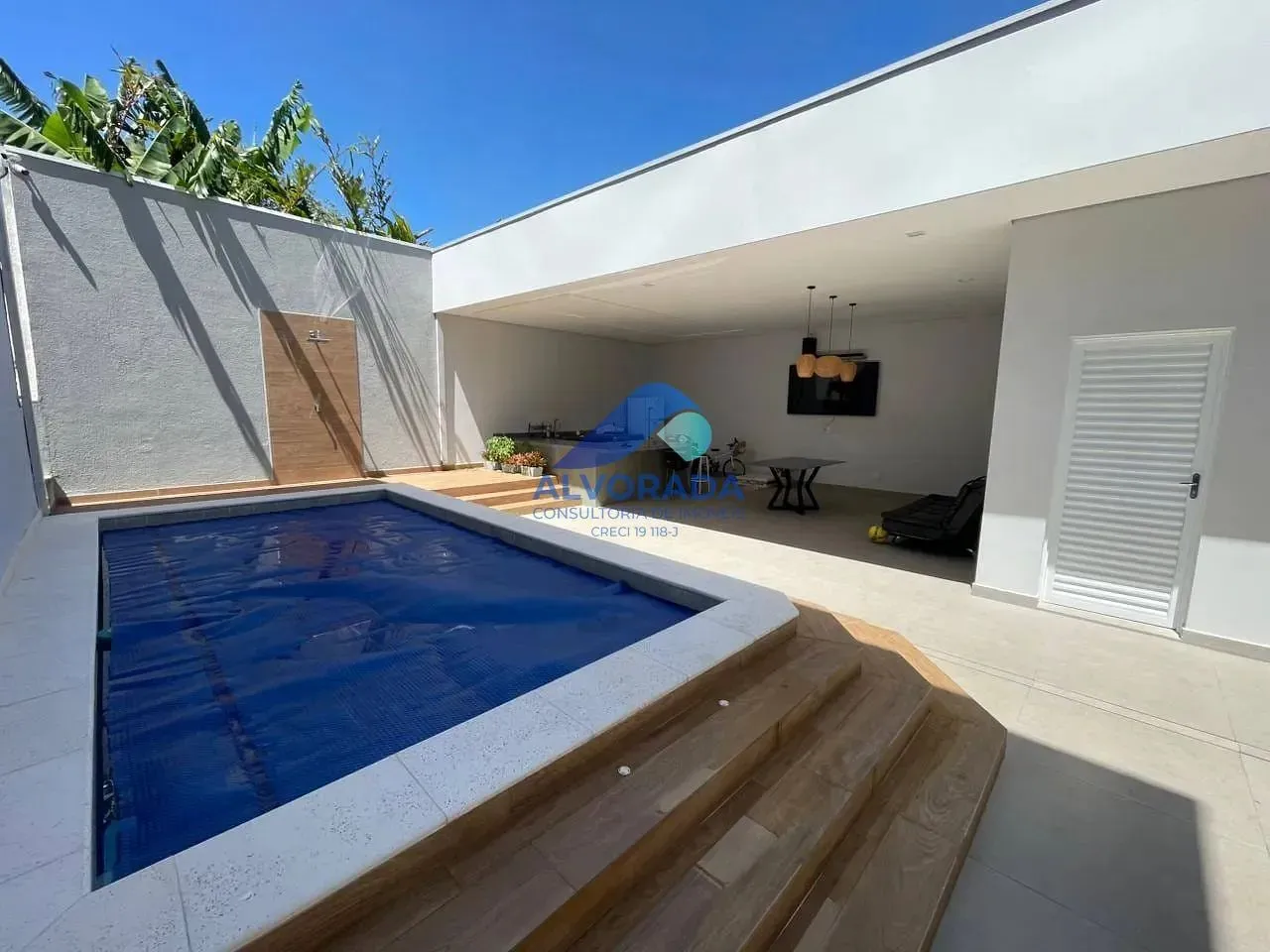 Casa, 6 quartos, 232 m² - Foto 2