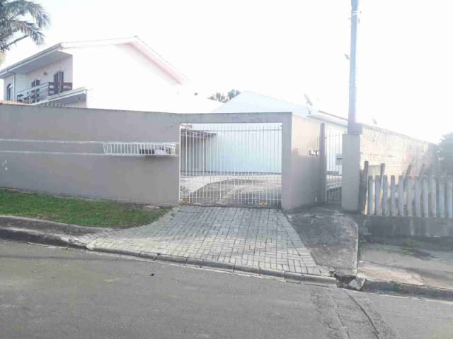 Casa à Venda no Condomínio Conjunto Residencial Avestruz – 2 Dormitórios no Jardim Brasil II