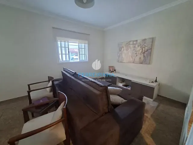 Casa com 2m² 4 quartos e 3 banheiros, à venda ou para alugar, no bairro Urbanova I em São José dos Campos