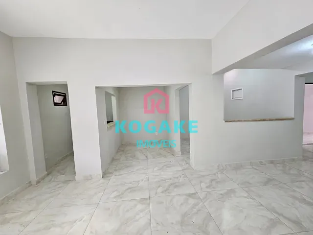 Casa para alugar, no bairro Vila Adyana em São José dos Campos