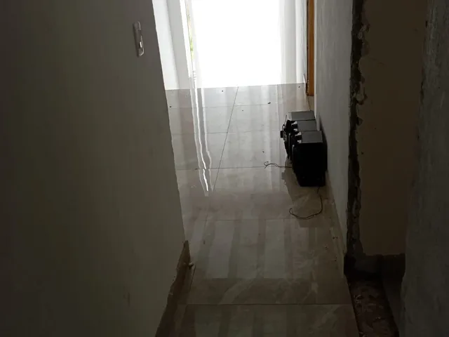 Casa 4 quartos e 2 banheiros, à venda, no bairro dos Pereiras (Caucaia do Alto) em Cotia