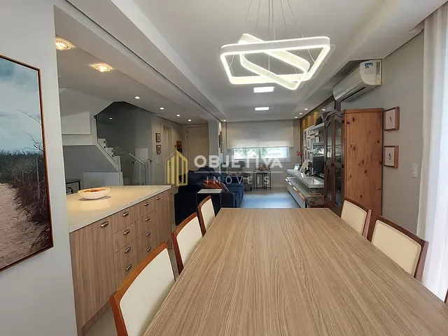 Casa 3 quartos e 3 banheiros, à venda, no bairro Mário Quintana em Porto Alegre