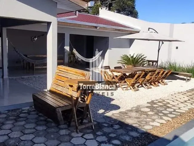 Casa com 429m², à venda, no bairro Jardim Carvalho em Ponta Grossa