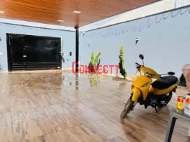 Casa com 375m² 1 quarto e 3 banheiros, à venda, no bairro Parque Residencial Cândido Portinari em Ribeirão Preto