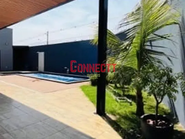 Casa com 375m² 1 quarto e 3 banheiros, à venda, no bairro Parque Residencial Cândido Portinari em Ribeirão Preto