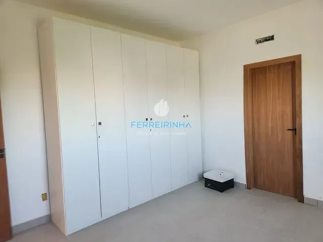 Casa 3 quartos e 3 banheiros, para alugar, no bairro Urbanova em São José dos Campos