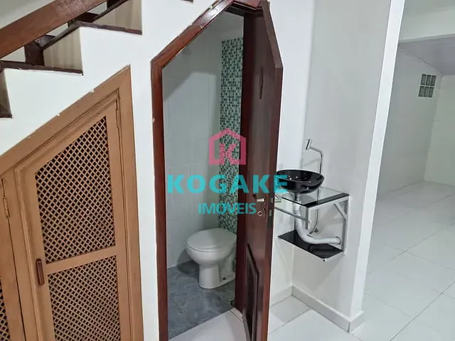 Casa com 169m² 2 quartos e 1 banheiro, à venda, no bairro Martim de Sá em Caraguatatuba