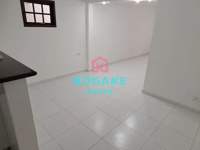 Casa com 169m² 2 quartos e 1 banheiro, à venda, no bairro Martim de Sá em Caraguatatuba