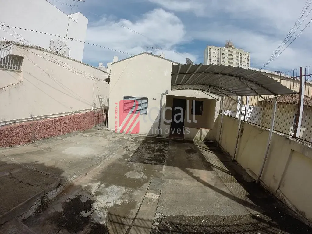 Casa com 2 quartos à venda, 126m² — foto 2 de 2