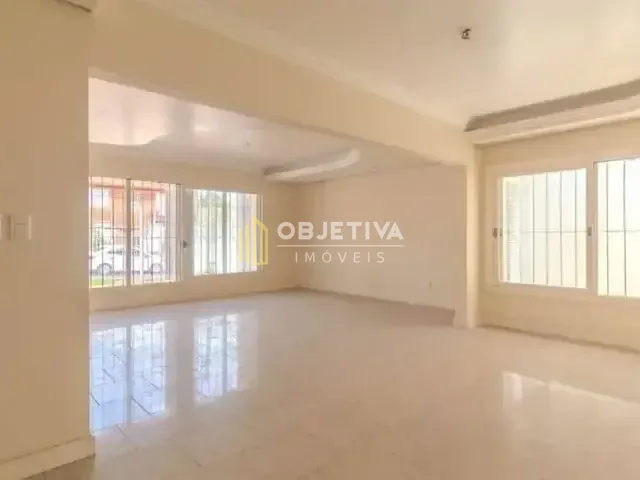 Casa para alugar, no bairro Passo da Areia em Porto Alegre