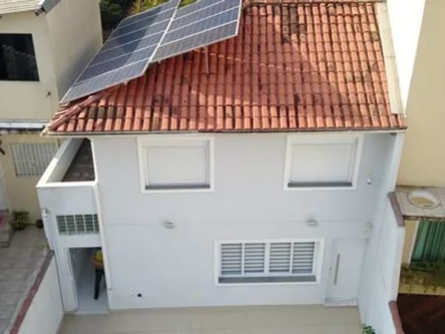 Foto do Casa - Sobrado Sofisticado com Energia Solar em Rua Fechada 3 Quartos com 2 Suítes e Acabamento Premium | Paulista Imóveis