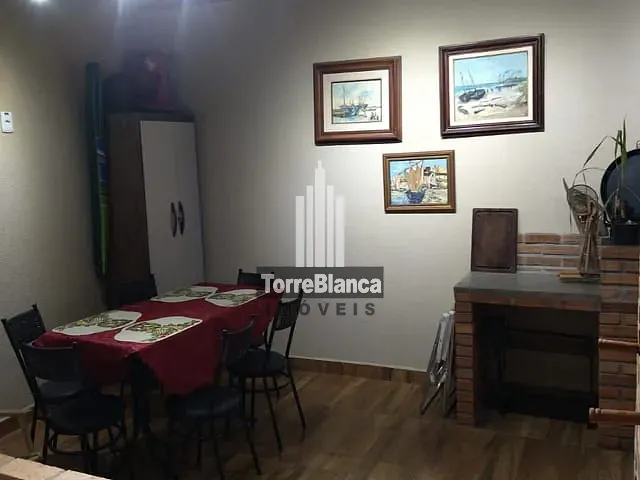Casa com 102m² 3 quartos e 1 banheiro, à venda, no bairro Cará-Cará em Ponta Grossa