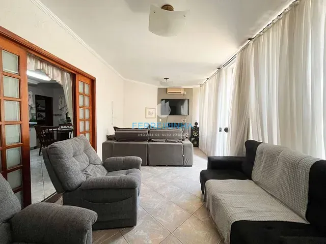 Casa com 636m² 4 quartos e 6 banheiros, para alugar, no bairro Parque Residencial Aquarius em São José dos Campos
