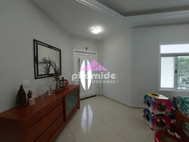 Casa com 360m² 4 quartos e 4 banheiros, à venda, no bairro Urbanova em São José dos Campos