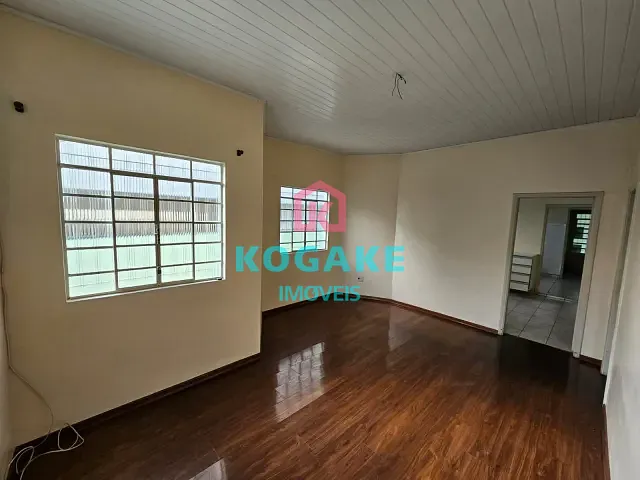 Casa 3 quartos e 2 banheiros, à venda, no bairro Jardim Bela Vista em São José dos Campos