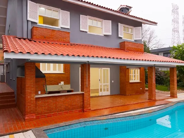 Casa com 420m² 4 quartos e 3 banheiros, para alugar, no bairro Alphaville em Santana de Parnaíba