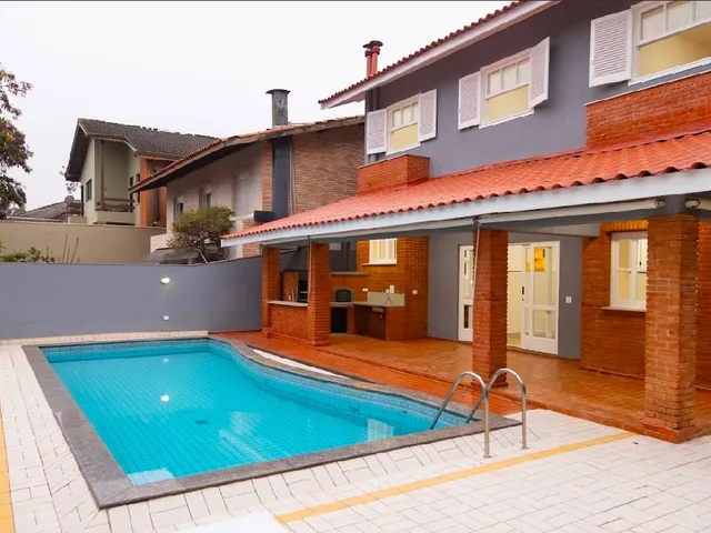 Casa com 420m² 4 quartos e 3 banheiros, para alugar, no bairro Alphaville em Santana de Parnaíba