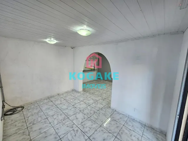 Casa para alugar, no bairro Vila Rubi em São José dos Campos