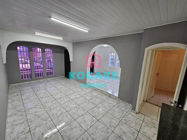 Casa para alugar, no bairro Vila Rubi em São José dos Campos