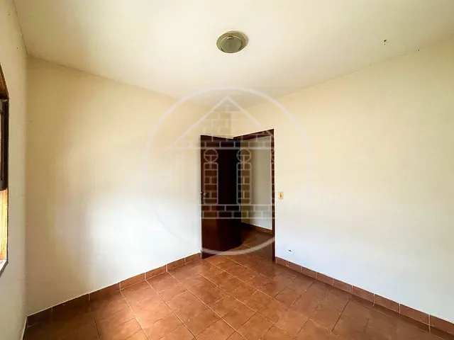 Casa com 314m² 3 quartos e 3 banheiros, à venda, no bairro Jardim Santa Terezinha  em São Paulo