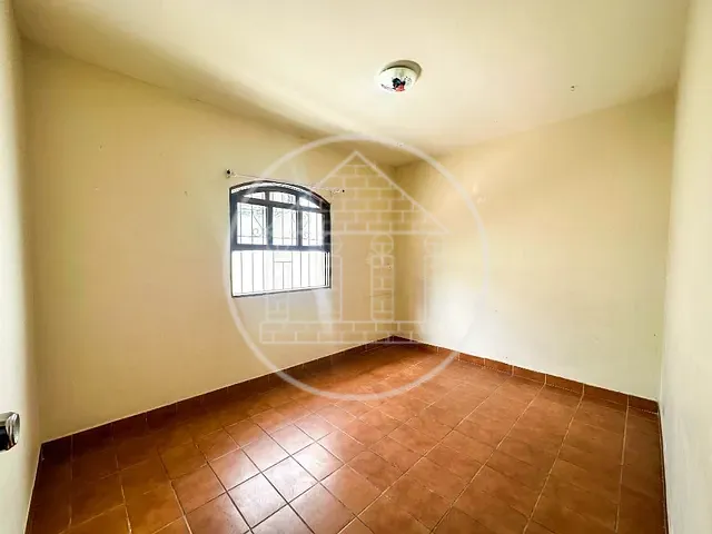 Casa com 314m² 3 quartos e 3 banheiros, à venda, no bairro Jardim Santa Terezinha  em São Paulo