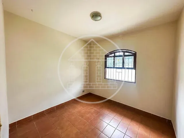 Casa com 314m² 3 quartos e 3 banheiros, à venda, no bairro Jardim Santa Terezinha  em São Paulo